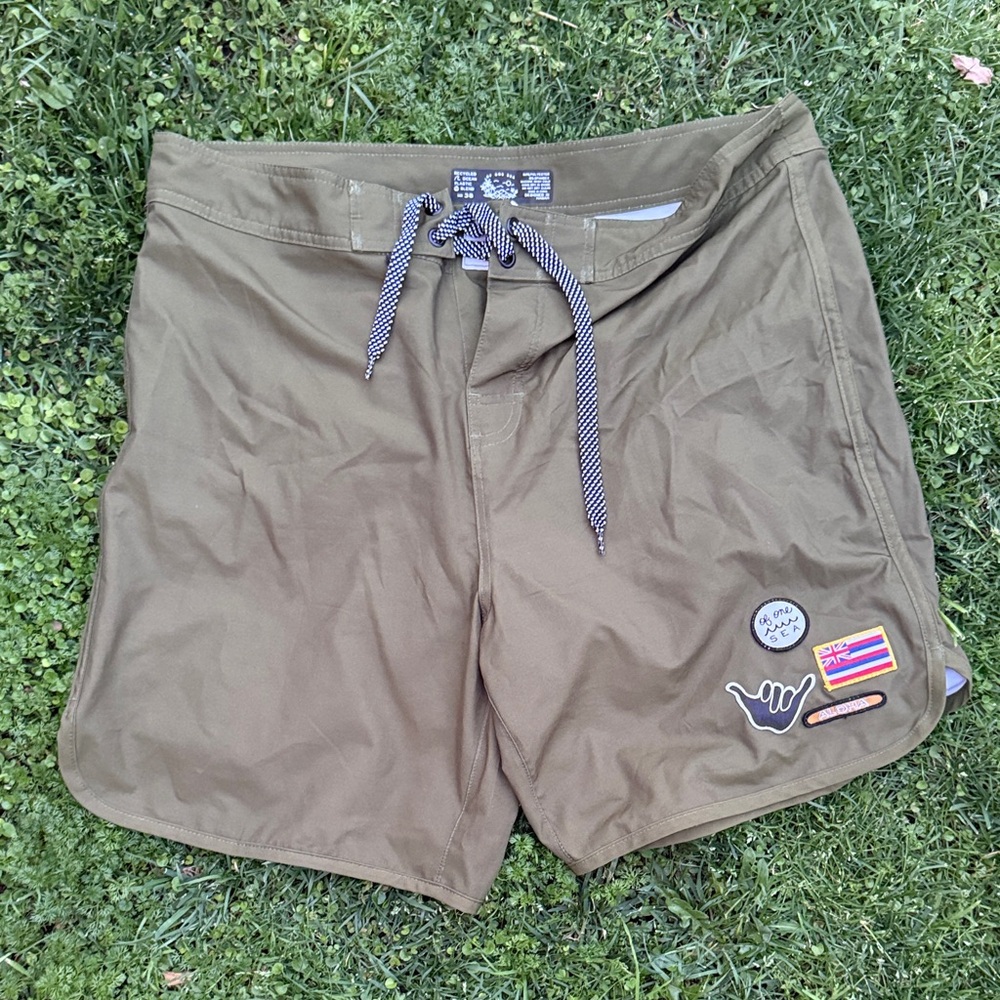 Men's Olive Hybrid Shorts with Drawcord and Patch Accents
